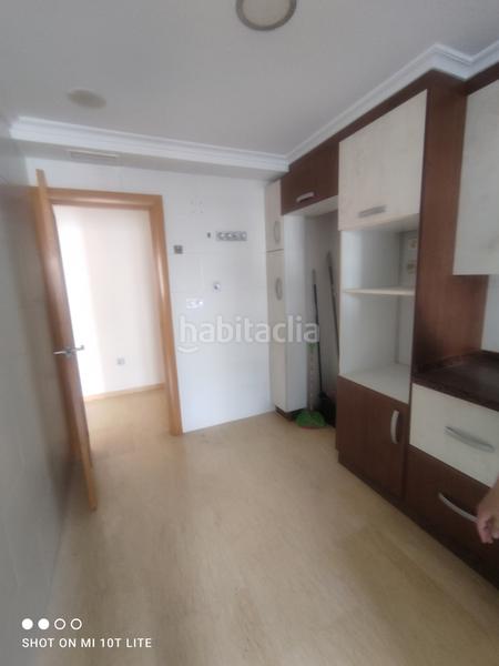 Foto 6d3b896e-7e68-490e-a4a2-7758fa158c53. Pis a Reina Victoria - Miguel Hernández Elche / Elx