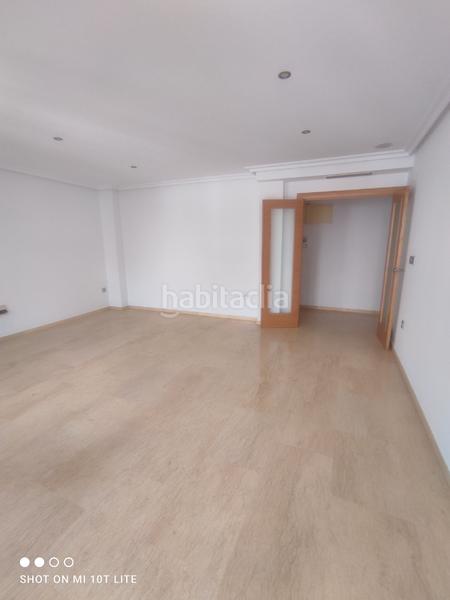 Foto 71de2618-b025-4604-8915-b42073f6815c. Pis a Reina Victoria - Miguel Hernández Elche / Elx