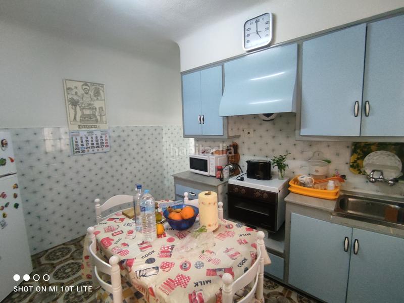 Foto 433c5141-d71b-4d37-bfb9-35cb8b0818ff. Piso segunda planta con balcon grande en Pont Nou - Corazón de Jesús Elche / Elx