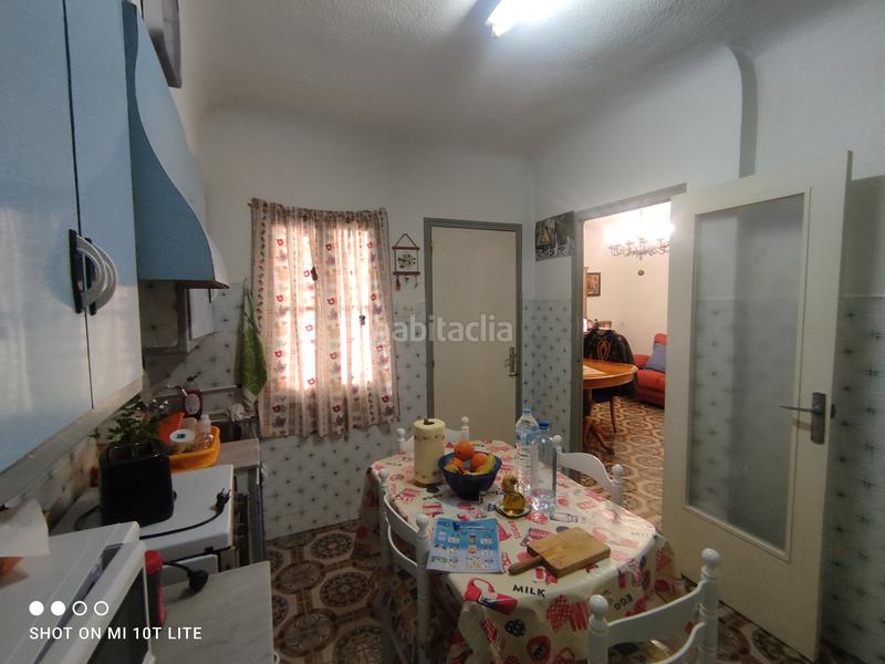 Foto b62ed79f-f5b5-42c6-bd90-221bf4b68ed9. Piso segunda planta con balcon grande en Pont Nou - Corazón de Jesús Elche / Elx