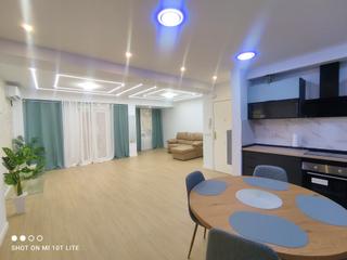 Flat in Plaza Crevillente - Antiguos Juzgados - El Asilo. ¡espectacular piso de diseño con reforma a estrenar!