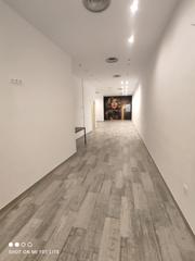 Planta baixa a Carrús Este. Local apto para cambio de uso a vivienda