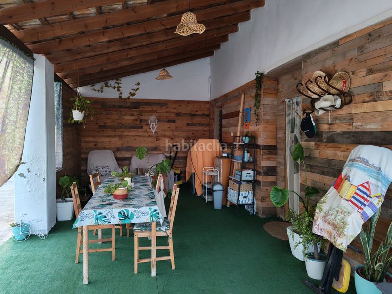 Foto d3a2a69b-eb4f-4548-9dd1-23f938227266. Casa aparellada amb aparcament a Alzabares Elche / Elx