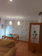 Appartement à Centro. Piso cerca de la glorieta