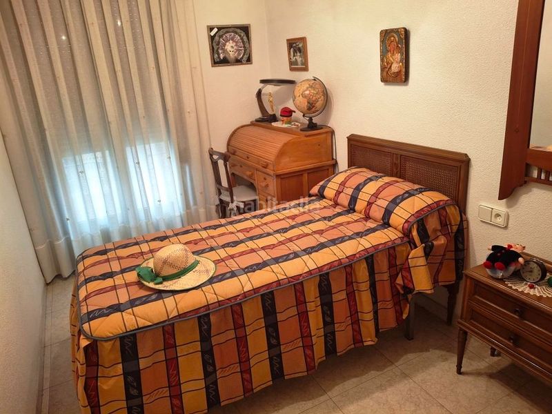 Foto f2c8659b-6a56-4190-8775-b485a7367cba. Casa adossada a Reina Victoria - Miguel Hernández Elche / Elx