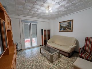 Lloguer Pis a San Crispín. Piso con ascensor y balcon