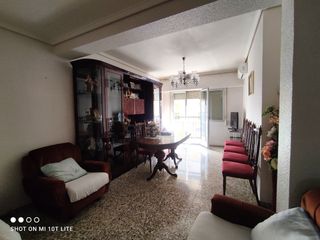 Flat in Carrús Oeste. Piso exterior con ascensor, balcon y garaje