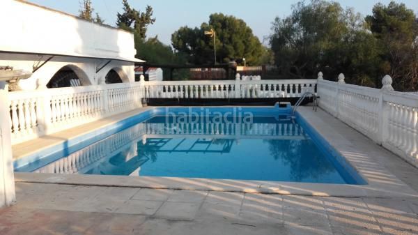 Foto a149cdac-69c3-4bc9-9dd1-9faf68d64a5b. Xalet amb xemeneia aparcament piscina a Pedanías Este Aspe