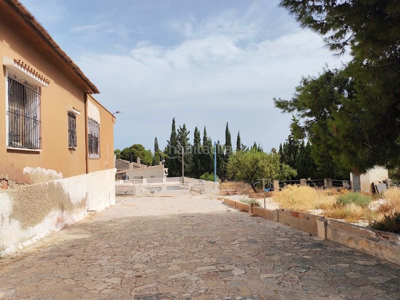 Foto 096744f3-ae9b-43d2-9a9d-e840dd091423. Casa amb piscina a Peña de las Águilas Elche / Elx