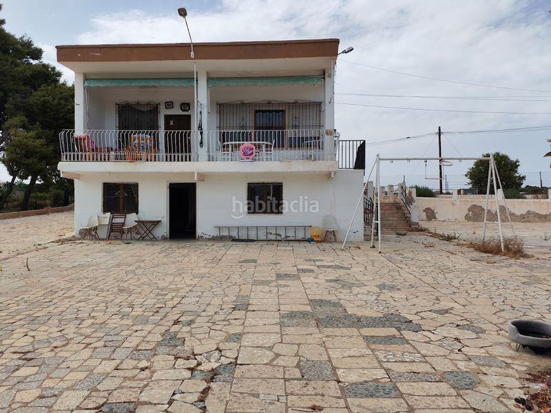 Foto a2d6515b-1d74-4fae-8ade-39c65835e0a5. Casa amb piscina a Peña de las Águilas Elche / Elx