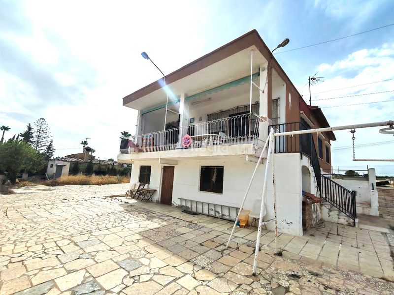 Foto fca6b51e-6fb0-4b5e-baed-1168ae35d50b. Casa amb piscina a Peña de las Águilas Elche / Elx