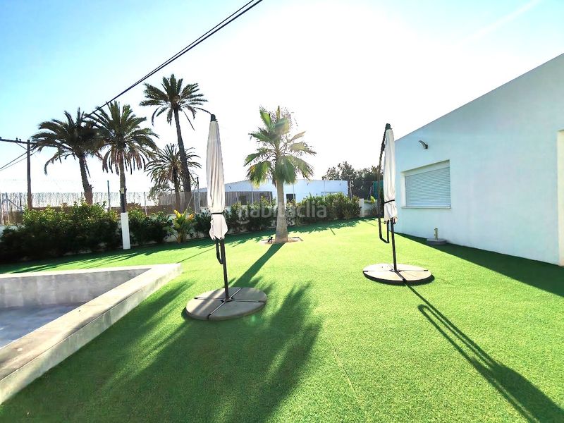 Foto 3152e8d9-c219-4599-a50a-7959138428b0. Casa amb xemeneia calefacció aparcament piscina a Elche / Elx