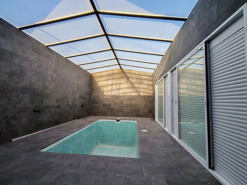Foto aa00fecd-7b0c-4b25-95d6-0168451c9efa. Casa amb xemeneia calefacció aparcament piscina a Elche / Elx