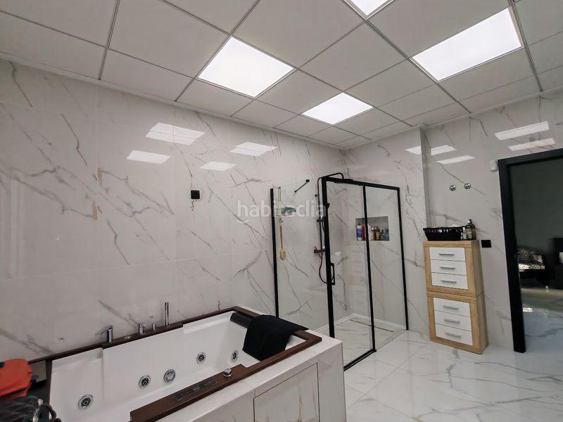 Foto ed542f8a-48c8-4eff-a460-d24ab02a00b0. Casa amb xemeneia calefacció aparcament piscina a Elche / Elx