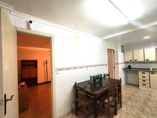 Pis a Carrús Este. Piso con ascensor y  patio pisable