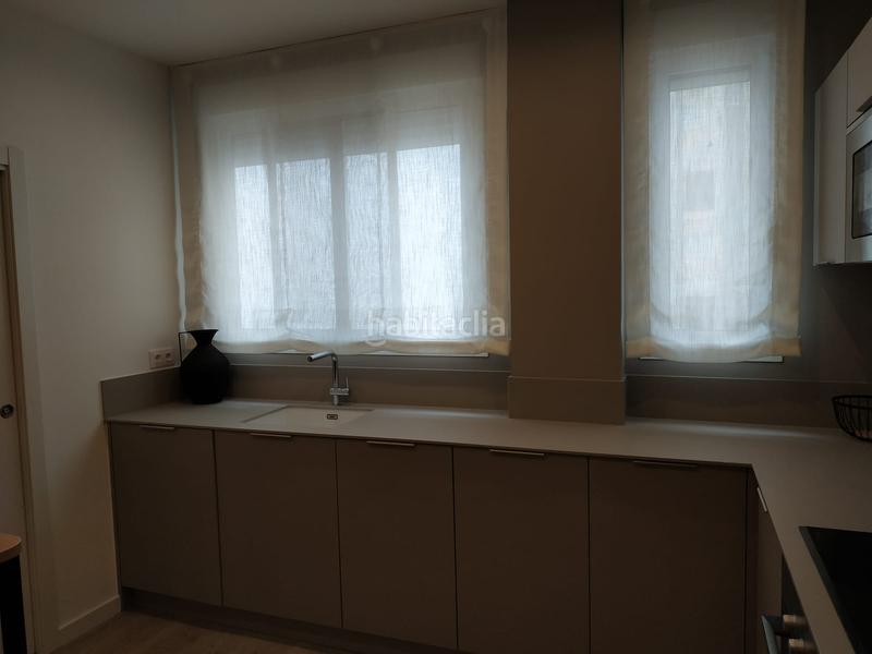 Foto cbf3b884-b3aa-40cc-9270-fac3c95cd036. Miete etagenwohnung in Exposició Valencia