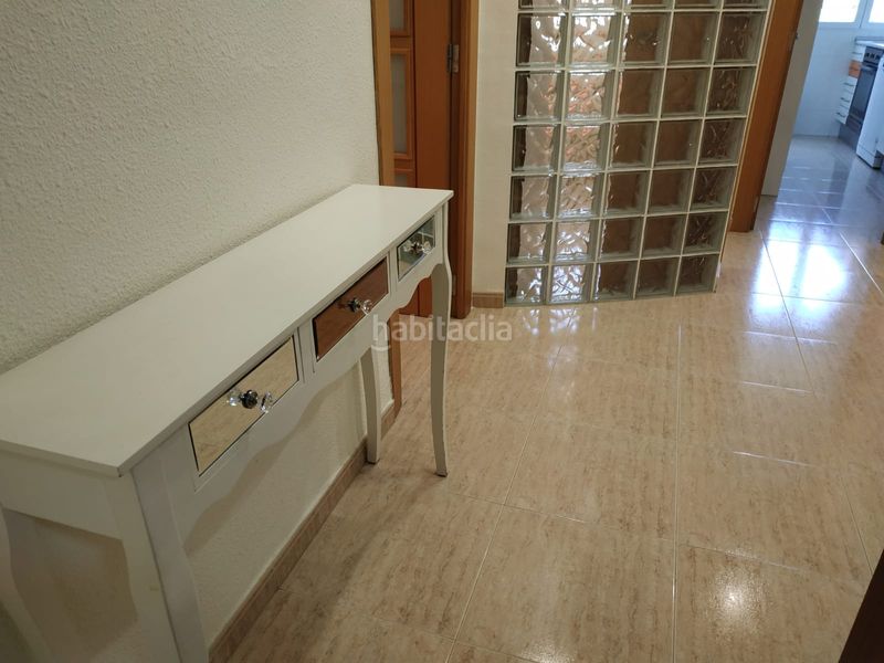 Foto 50bdbd41-5a54-4f60-819d-6aac493b6c80. Rent flat in Ciutat Jardí Valencia