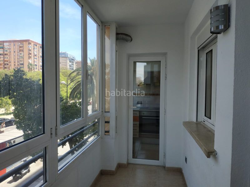 Foto becc1384-0b3c-4efa-9582-f51319403476. Rent flat in Ciutat Jardí Valencia