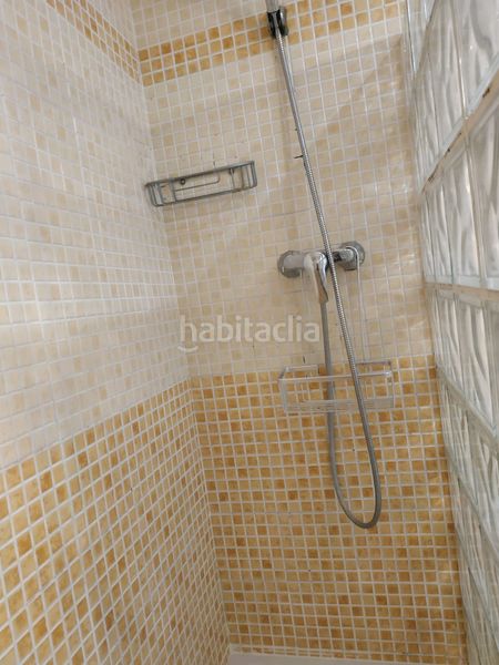 Foto d1359b19-c9d2-4591-b476-492c54ca671f. Rent flat in Ciutat Jardí Valencia