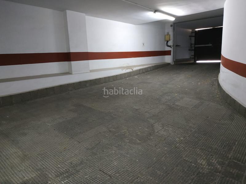 Foto 0eeae191-d8da-4440-9c39-7147699c0401. Alquiler parking coche en avinguda de blasco ibáñez 126 en Valencia