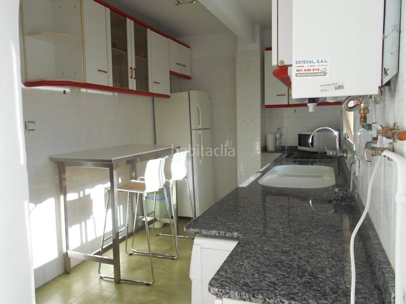 Foto 025d8449-ae28-4edb-8bc0-2ca47d77817e. Rent flat with heating in Aiora Valencia
