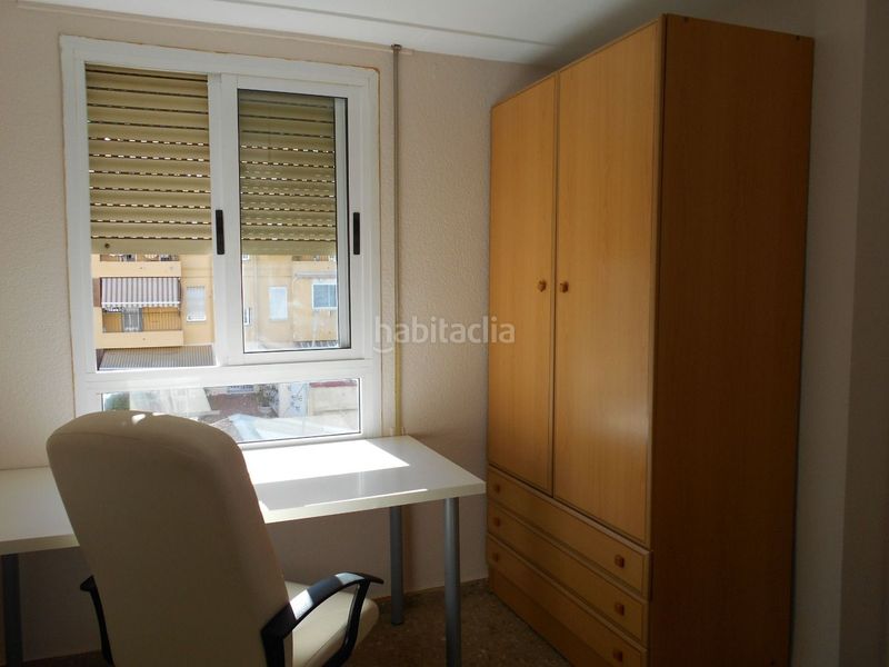 Foto f8a0849e-8566-45c5-987b-b83cbf6ae4fa. Rent flat with heating in Aiora Valencia
