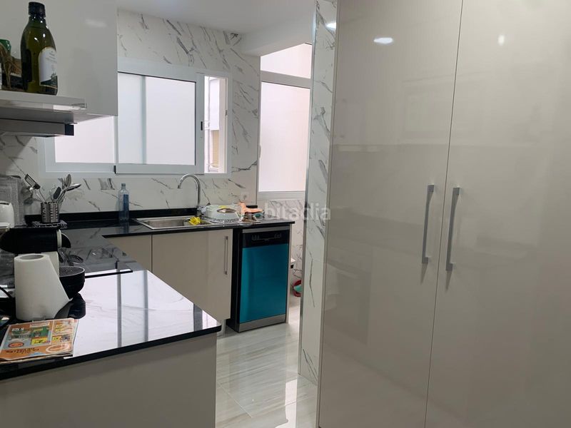 Foto df200d5a-cddb-453a-bbea-105e39efff52. Rent flat in Ciutat Jardí Valencia