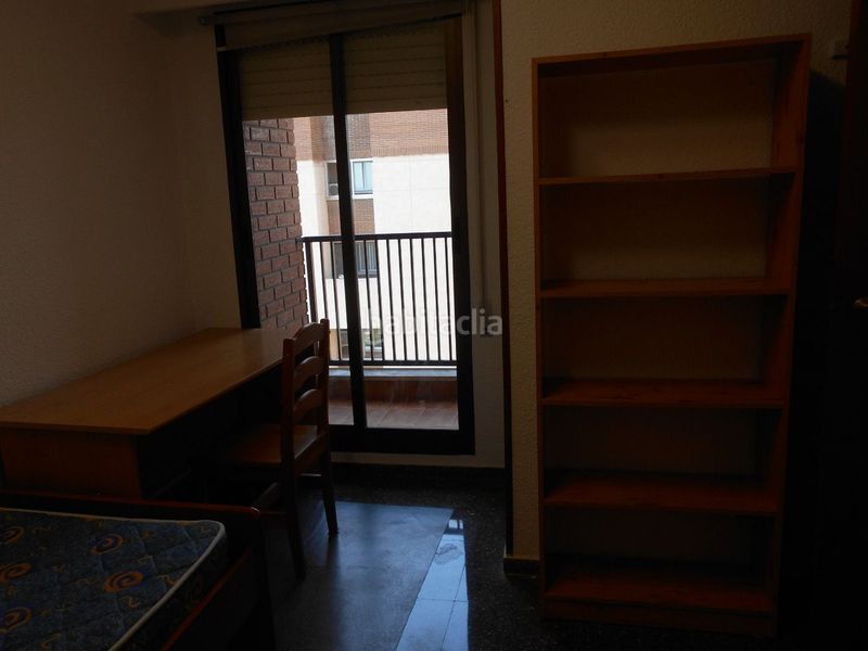 Foto d145f805-49ad-47f0-8664-45fb428e76bf. Rent flat in La Bega Baixa - Plaza Xúquer Valencia