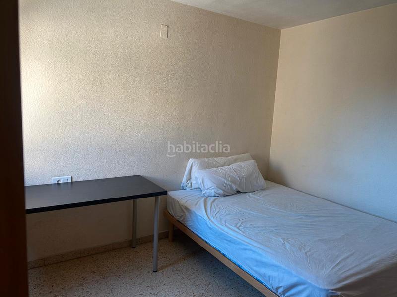 Foto a9df2884-426b-4169-b671-65826e6a9263. Pis amb calefacció a Ciutat Jardí Valencia