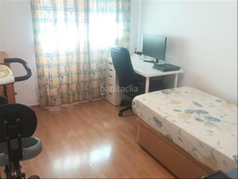 Foto 549f73ff-1953-42f3-8510-df6c3d754554. Flat in Malva Rosa Valencia