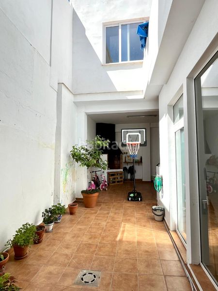 Foto 287209cd-5356-41c5-87d8-fb29b2ec2e96. Casa pareada en Alginet