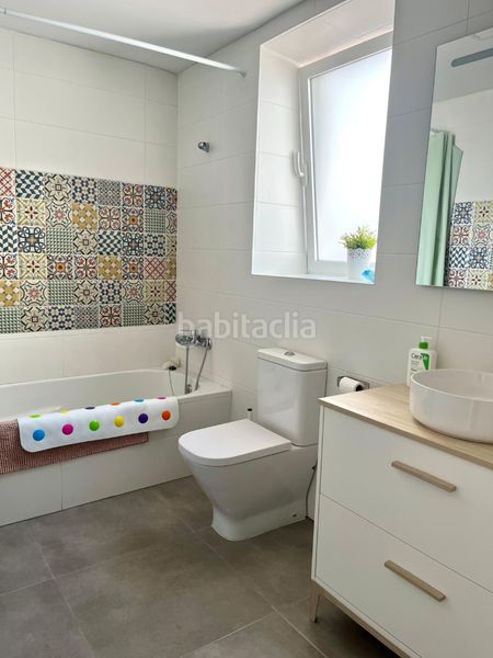 Foto 71d51dc7-6f2b-4638-b931-3df68f4df96e. Casa pareada en Alginet