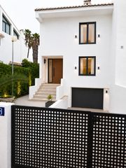 Semi detached house  Urbanització play-puig les marines