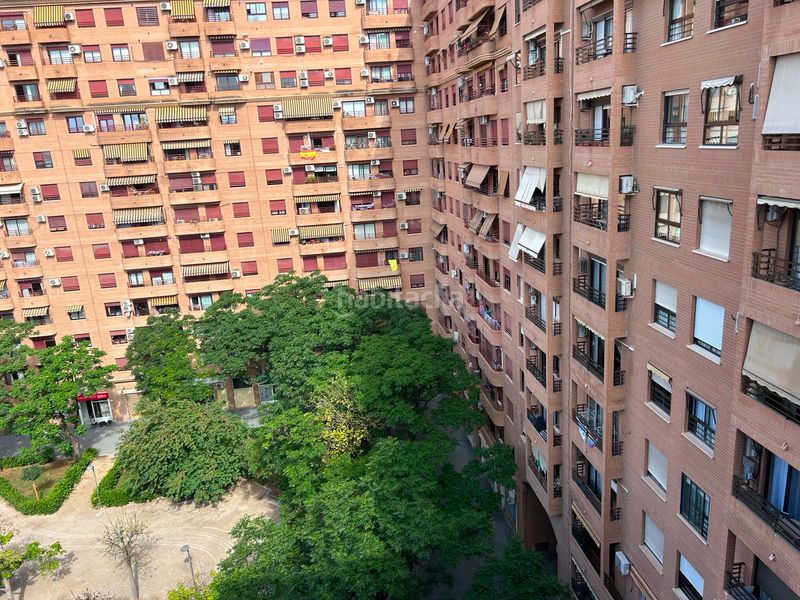 Foto b7458b3c-b658-4272-ae98-a95d76136920. Piso en Sant Llorenç - Zona Alfahuir Valencia