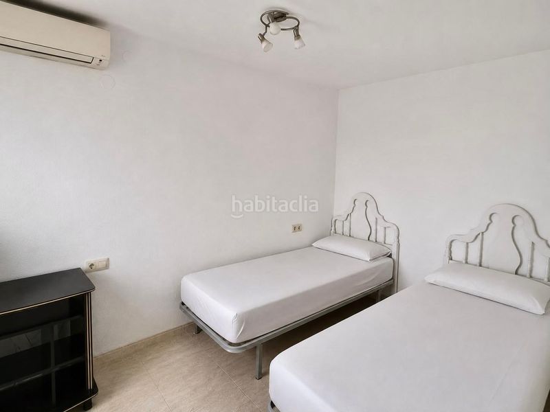 Foto feeb43b1-25ff-42e3-91b0-caa94c497ac8. Pis a Ciutat Jardí Valencia