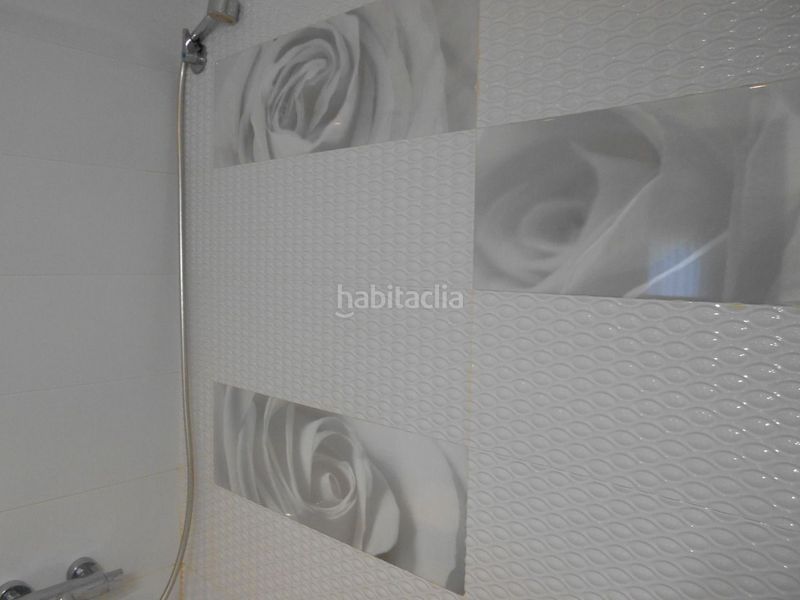 Foto 0ba43a49-a728-40ab-93d7-b5b091cd17f4. Lloguer pis amb calefacció a L´Illa Perduda Valencia