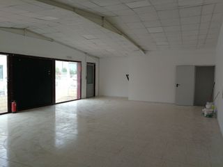Alquiler Local industrial en Franqueses del Vallès (Les). Nave con 2 accesos a 2 calles