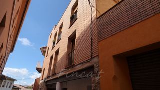 Residence with tenants  Nucleo urbano. Edificio entero
