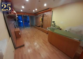Lloguer Local Comercial a Poble - Casc Antic. Local comercial en el centro