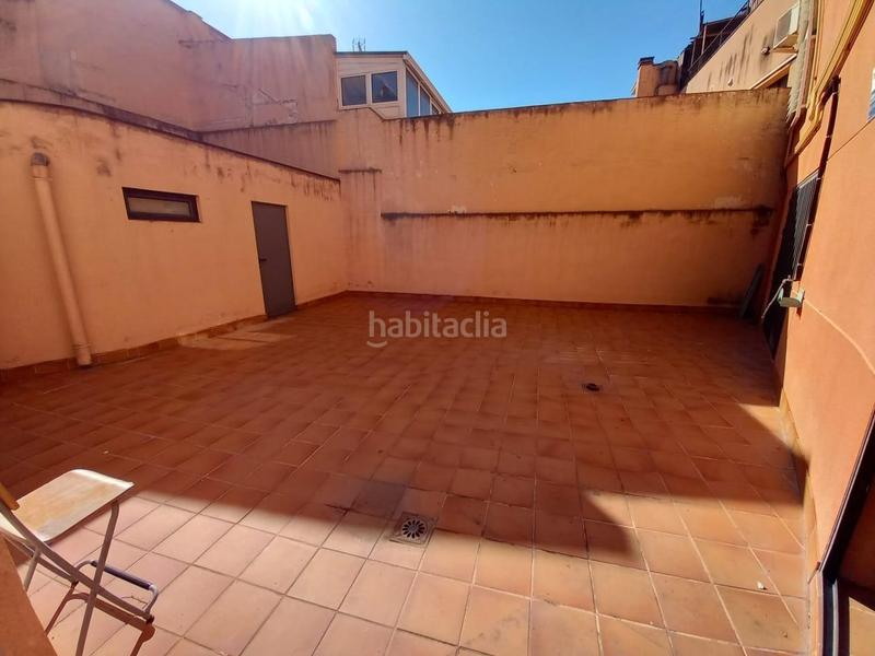 Foto 9f9c7375-8da3-4eb1-89cf-72e1bb7a3e00. Local comercial a Eixample - Can Bogunyà Castellar del Vallès