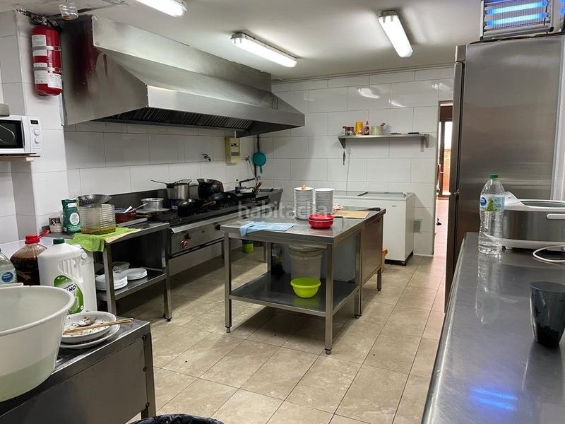 Foto ba17af30-f384-41b4-b1da-77be2cb00181. Traspaso local comercial traspaso restaurante Creu Alta en Sabadell