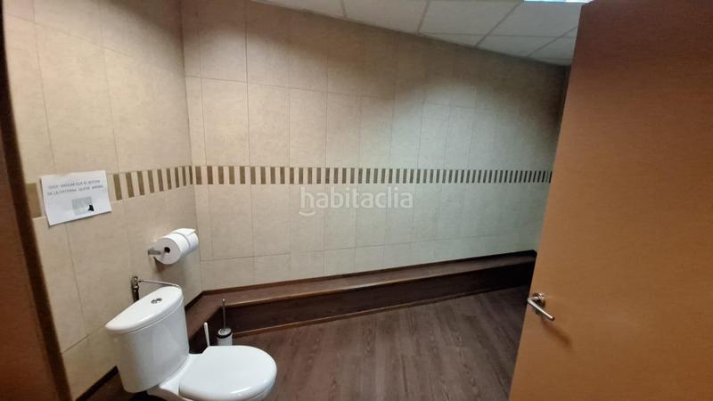 Foto 44cdd268-02c9-4b90-9411-88ca515ec061. Local comercial a Eixample - Can Bogunyà Castellar del Vallès