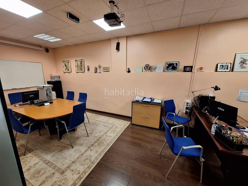 Foto 875ff446-fd3b-48b9-9c27-25e012718005. Local comercial a Eixample - Can Bogunyà Castellar del Vallès