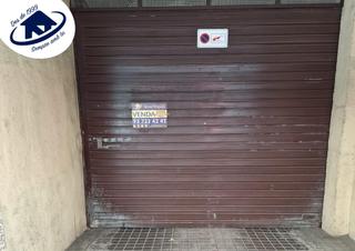 Aparcament cotxe a Gràcia. Plaza de parking en gracia