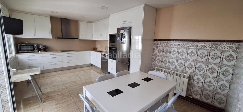 Foto 5524e66b-ba90-4b80-a8b2-4c4979a3ed02. Casa amb calefacció a La Plana del Pintor Sabadell