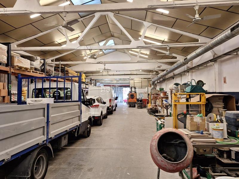 Foto b559e649-1b5c-4787-acac-40db529052d3. Bâtiment à usage industriel dans Gràcia Sabadell