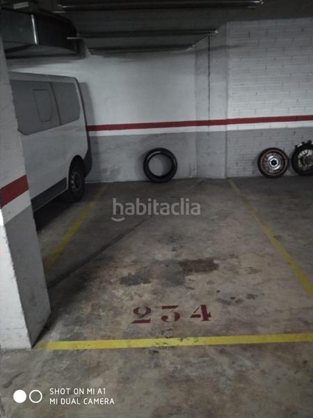Foto e564cd44-0336-4b7b-841e-5d5003d6cfa0. Parking coche plazas de parking consecutivas en Can Llong en Sabadell