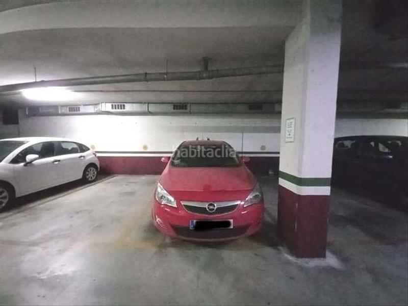 Foto f3d9b25d-4700-4491-873e-2ee5acbae97d. Aparcament cotxe a Campoamor Sabadell