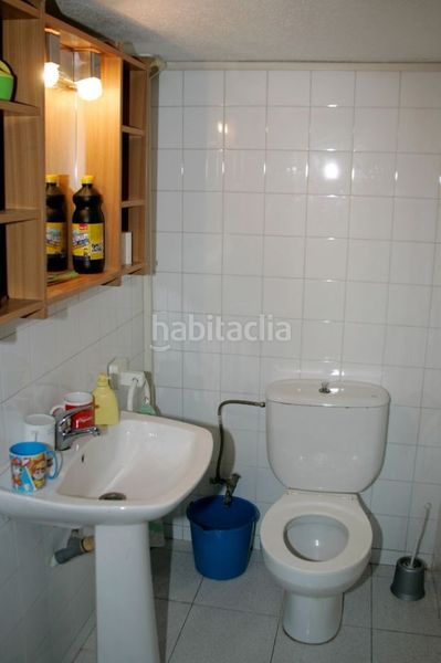 Foto d1fa0955-69a5-41ea-8d20-5b3a1f4ea7a8. Local comercial a Can Rull Sabadell