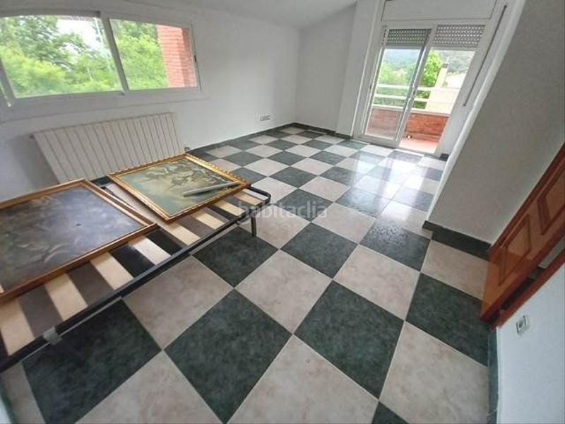 Foto 63c748af-1db2-4b77-a192-0a4bb3f8d65f. Casa amb calefacció aparcament a Martinica - Ateneu Cerdanyola del Vallès